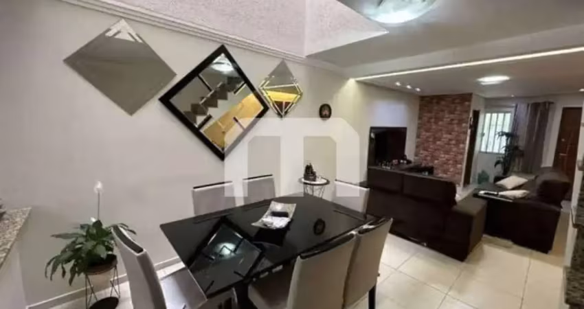 Casa com 2 quartos para alugar na Rua Frei Orlando, 515, Vila Santa Isabel, São Paulo
