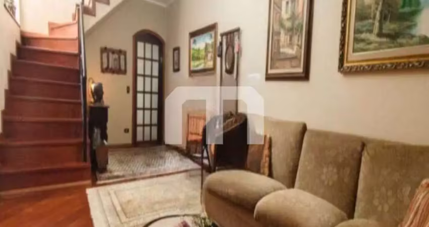 Sobrado espaçoso 3 dorms e 2 vagas  à venda no jardim têxtil