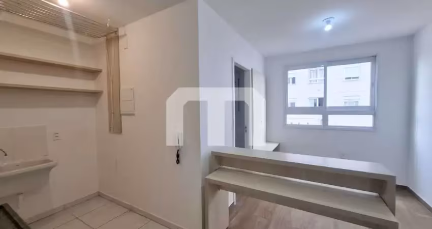 Apartamento para locação mobiliado, 2 quartos, cozinha, sala 2 ambientes com sacada