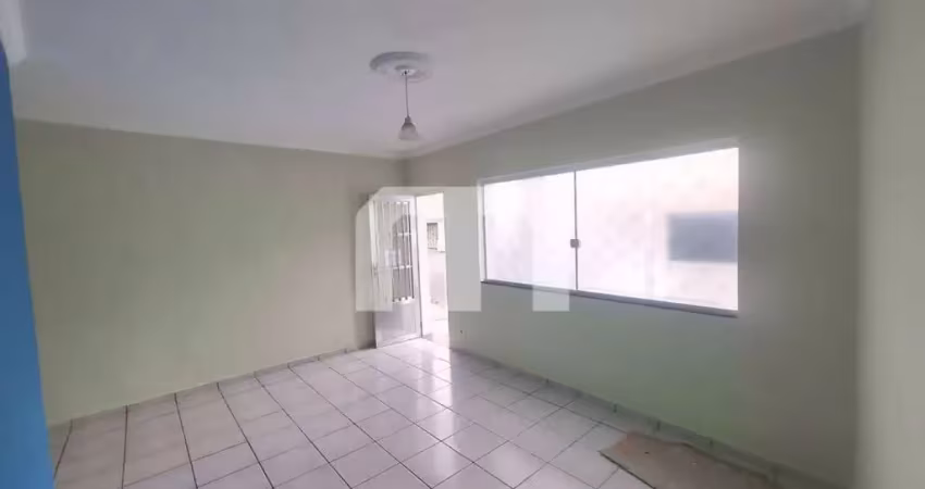Sobrado comercial para locação, 2 quartos, sala , cozinha e quintal