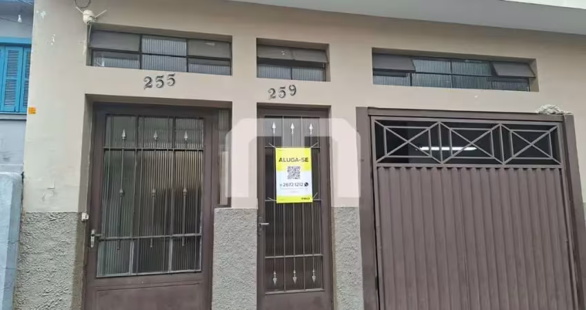 Casa com 3 quartos para alugar na Rua Ortiz de Camargo, 259, Vila Mafra, São Paulo