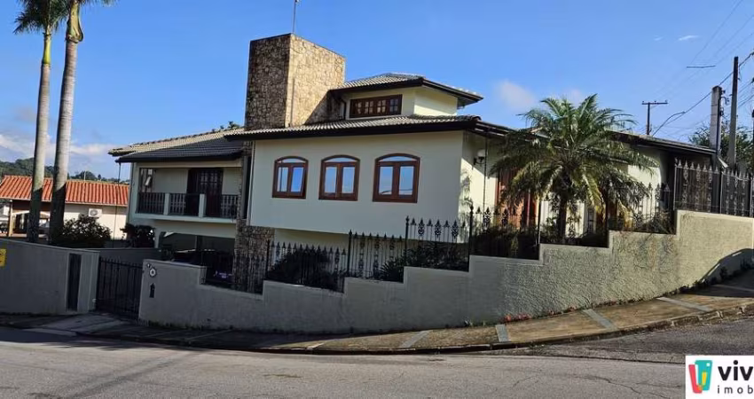 CASA À VENDA COM 03 QUARTOS NO JARDIM SALESSI, EM ITATIBA!