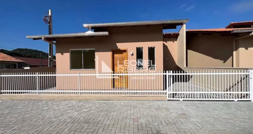 Casa à venda com 2 dormitórios no bairro pomeranos em timbó/sc