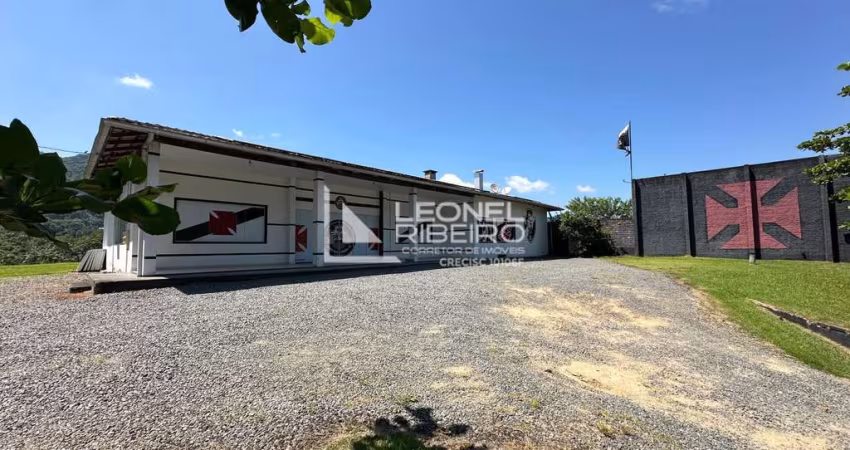 Galpão à venda, 400 m² no bairro Rodeio 12 - Rodeio/SC.
