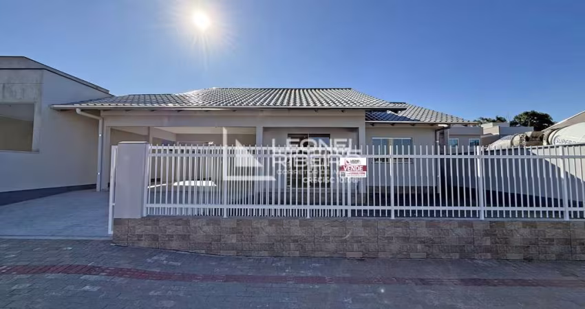 Casa à venda com 3 dormitórios, 165,80 m² no bairro Benedito na cidade de Indaial - SC