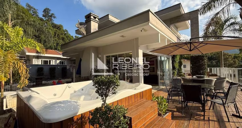 Casa Alto Padrão com 3 dormitórios à venda, 217,54 m² no bairro Padre Martinho Stein em Timbó/SC