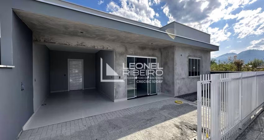 Casa com 2 dormitórios à venda, 76,11 m² no bairro Divinéia em Rio dos Cedros/SC