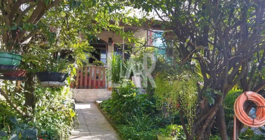 Casa à venda, 4 quartos, 2 vagas, Santo Antônio - Belo Horizonte/MG