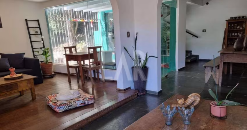 Casa à venda, 5 quartos, 2 suítes, 4 vagas, Santo Antônio - Belo Horizonte/MG