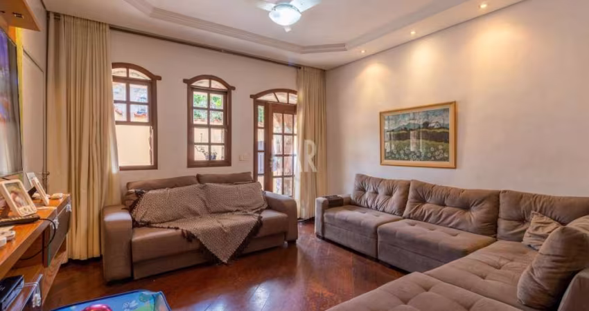 Casa à venda, 4 quartos, 2 suítes, 10 vagas, João Pinheiro - Belo Horizonte/MG