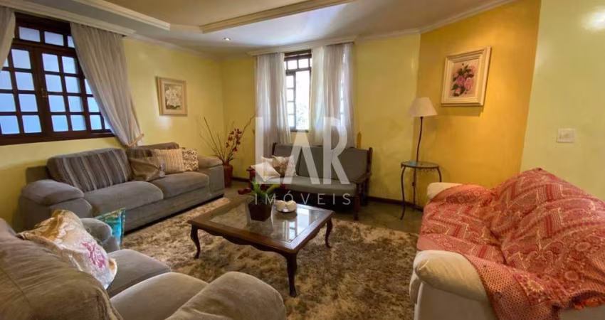 Casa à venda, 4 quartos, 2 suítes, 5 vagas, Castelo - Belo Horizonte/MG