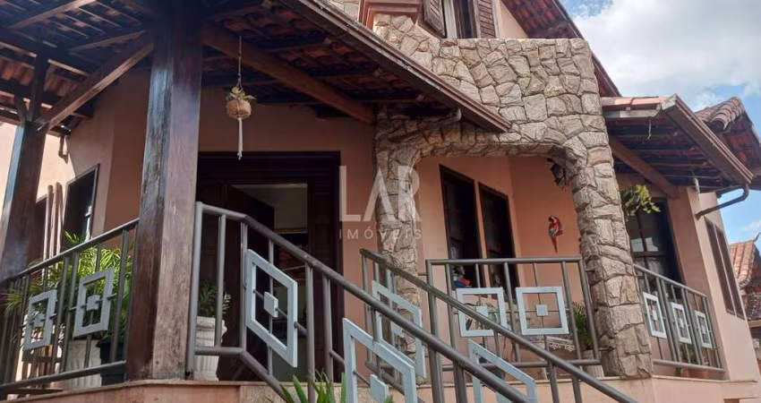 Casa à venda, 4 quartos, 1 suíte, 4 vagas, Alto dos Pinheiros - Belo Horizonte/MG