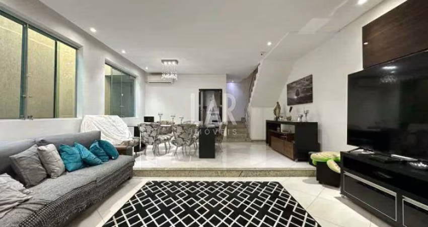 Casa Geminada à venda, 4 quartos, 1 suíte, 4 vagas, Castelo - Belo Horizonte/MG