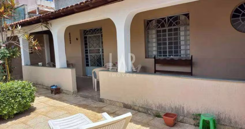 Casa à venda, 4 quartos, 1 suíte, 4 vagas, Jardim Leblon - Belo Horizonte/MG