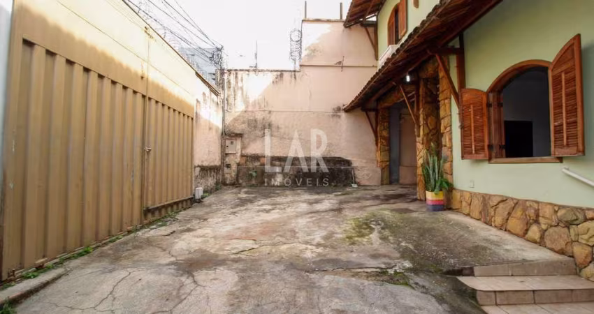 Casa à venda, 5 quartos, 1 suíte, 6 vagas, Nova Suíssa - Belo Horizonte/MG