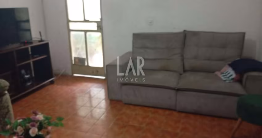 Casa à venda, 5 quartos, 1 suíte, 1 vaga, Sagrada Família - Belo Horizonte/MG