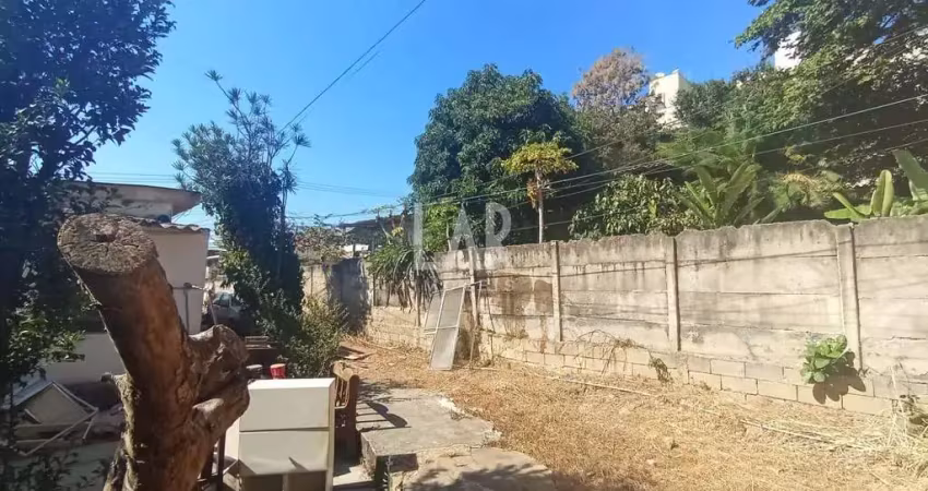 Terreno à venda na Rua Anhangüera, --, Santa Tereza, Belo Horizonte