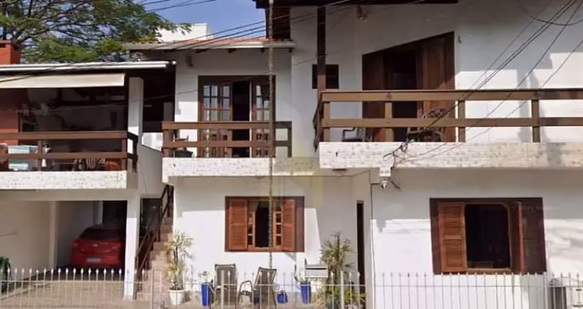Conjunto de casas á venda, nações, balneário camboriú