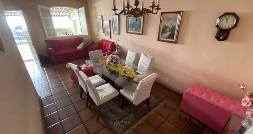 Casa com 2 quartos à venda no Centro, Maricá 