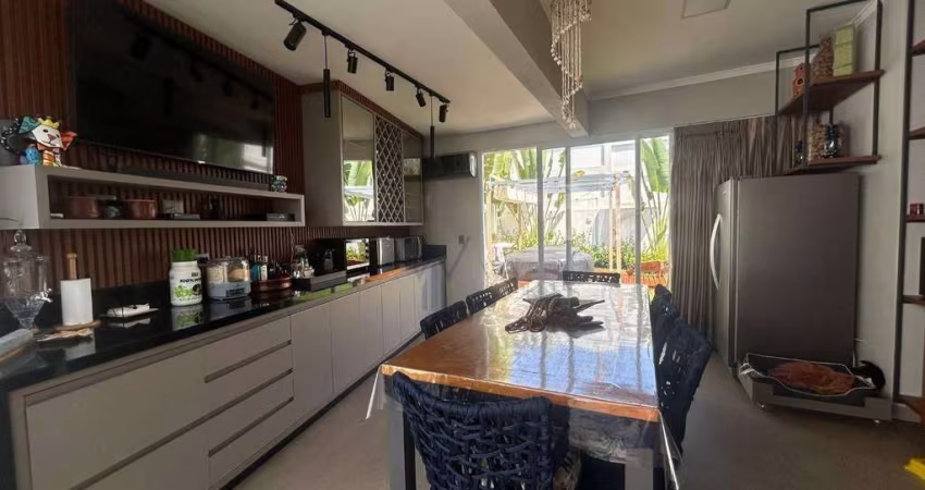 Casa com 3 quartos à venda, 177 m² por R$ 1.500.000 - Santa Adélia - Vargem Grande Paulista/SP