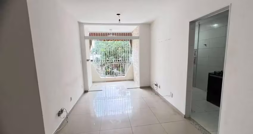 Apartamento 2 quartos no Cond. Solar do Barão