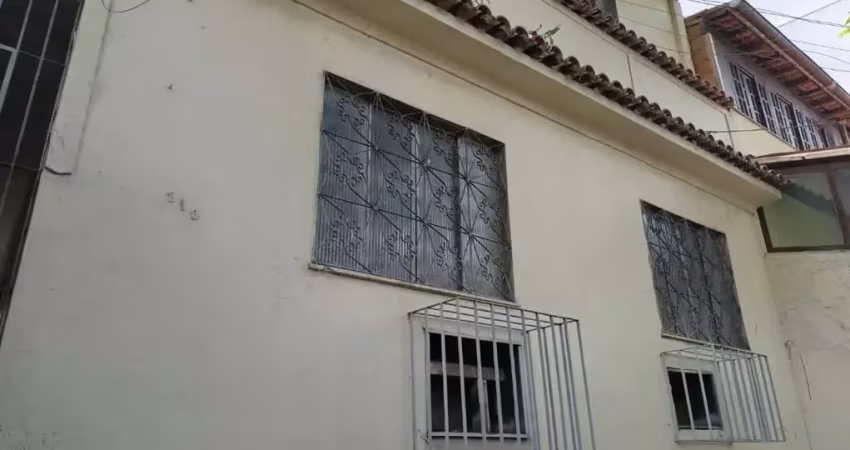 Casa com 4 quartos à venda na Rua Noronha Torrezão, 210, Santa Rosa, Niterói