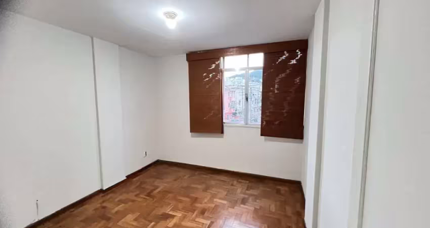 Amplo Apartamento com 3 quartos em Santa Rosa