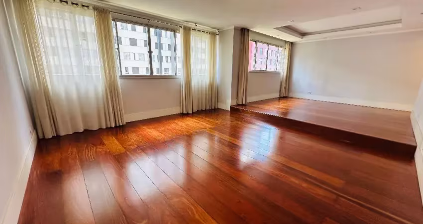 Apartamento semimobiliado 4 quartos (suíte) 2 vagas localização batel entre o água verde e centro !!