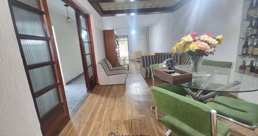 São Paulo, casa térrea no Jd. Taboão