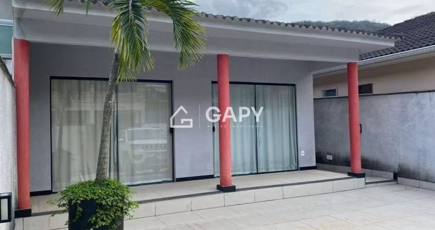 Linda Casa no Engenho do Mato/Itaipu - R$: 520.000,000