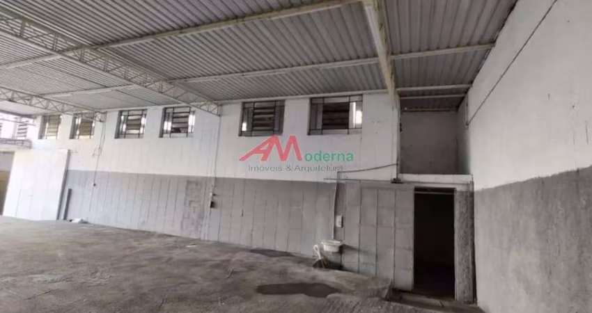 Esse imóvel 1.158m² de área total com área para escritório, mezanino e banheiros, o galpão está localizado prox. a Av. Giovanni Batista Pirelli e saída Rodoanel.