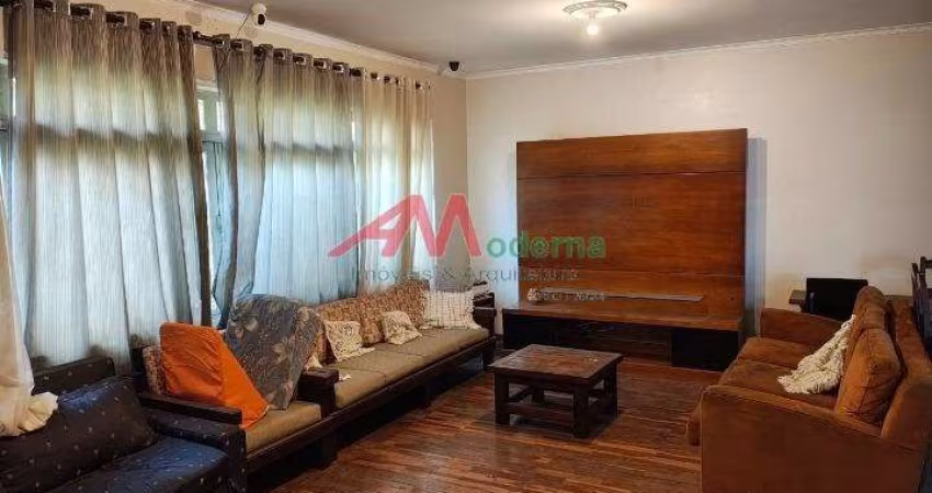 Casa Térrea em Paulicéia - 3 Dormitórios, 286m² por R$795k
