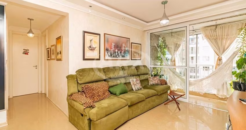 Apartamento com 3 quartos à venda na Beco Andaraí, 675, Passo da Areia, Porto Alegre