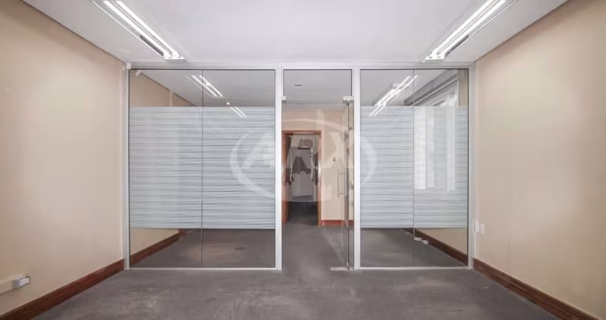 Sala comercial à venda na Avenida Benjamin Constant, 1066, São João, Porto Alegre