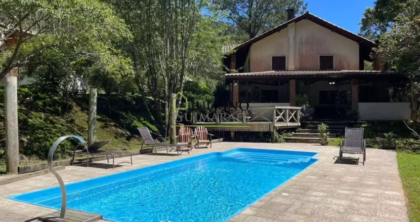 Ótima casa com 200m2 em um terreno com 7.700m2 à venda em anitápolis/sc.