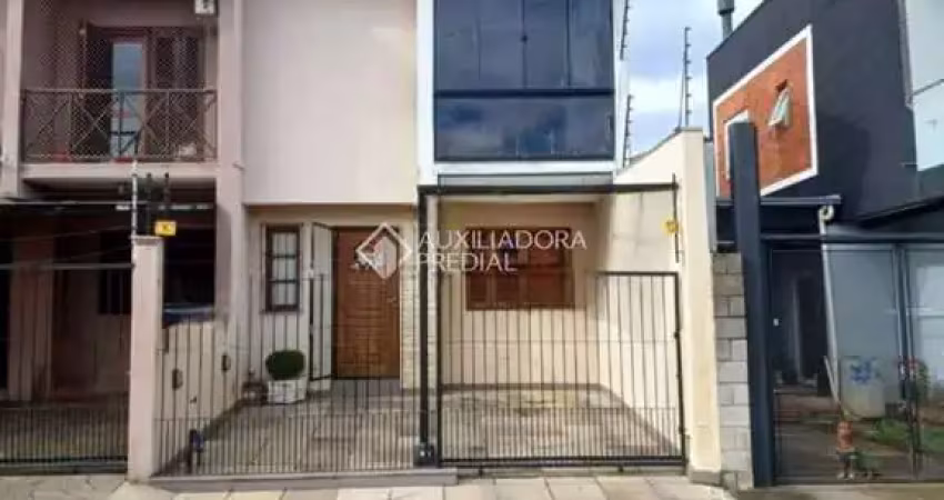 Casa com 2 quartos à venda na Leblon, 1261, Parque da Matriz, Cachoeirinha