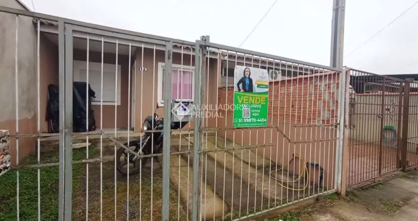 Casa com 2 quartos à venda na Jaspe, 178, Jardim Betânia, Cachoeirinha