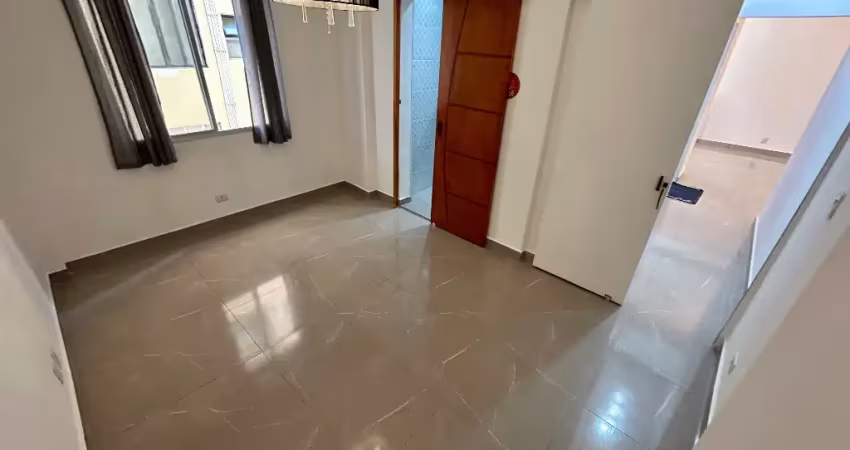 Apartamento de 1 dormitório 58m2 totalmente reformado no embaré