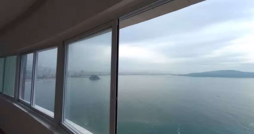 Apartamento 33m² com vista mar no Ilha Porchat com lazer completo 230.000