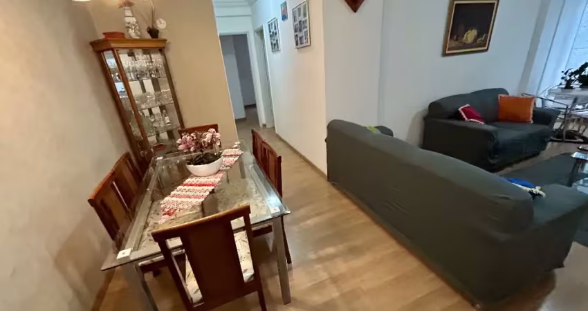 Apartamento de 2 dormitórios com dependencia frente mar 640mil