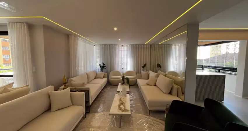Apartamento de 4 dormitórios totalmente reformado 295m² na vila rica