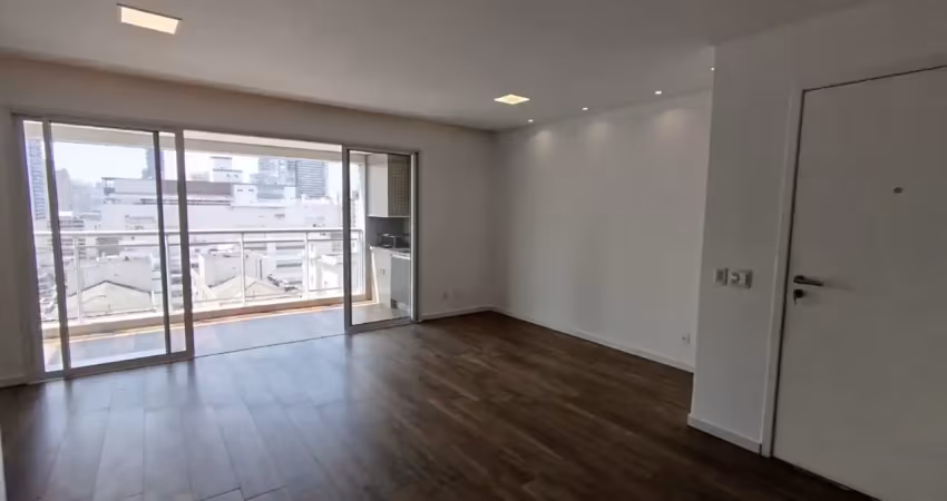 Apartamento de 3  dormitórios 100m² vista mar na quadra da praia