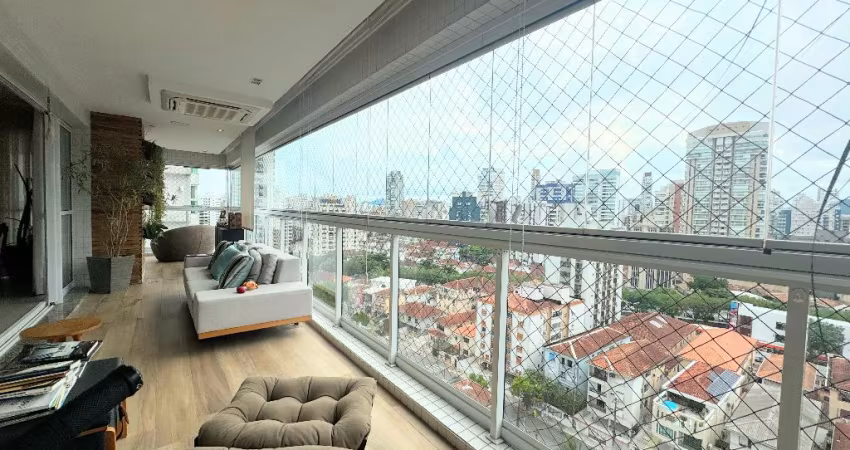 Apartamento de 3 dormitórios 171m² no Embaré com varanda é lazer completo