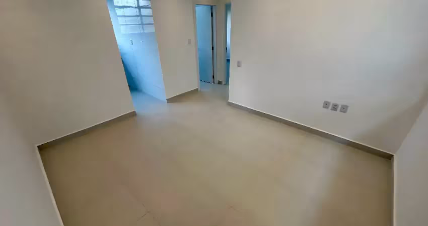 Apartamento de 2 dormitórios 60m² totalmente reformado no campo grande