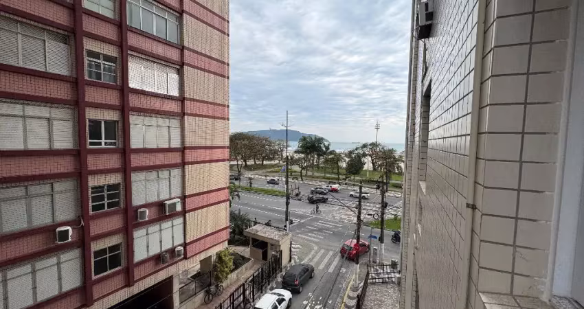 Apartamento de 2 dormitórios 55m² frente mar porteira fechada no gonzga