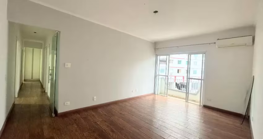 Apartamento de 2 dormitórios 100m²  com varandas no josé menino na quadra da praia