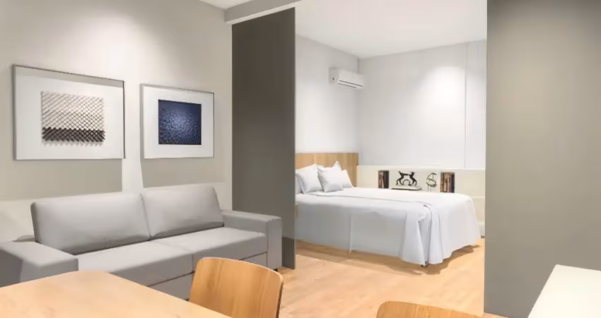 Apartamento de  50m² na quadra da praia no boqueirão totalmente reformado 430mil