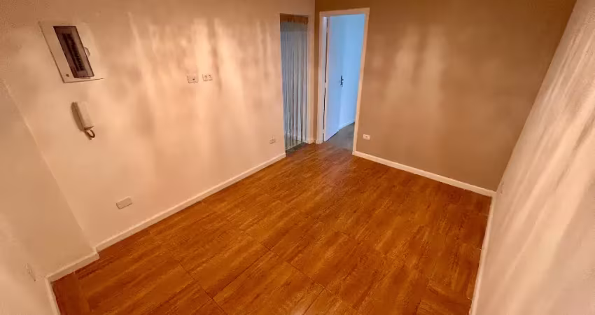 Apartamento de  48m² na quadra da praia no gonzaga totalmente reformado 360mil
