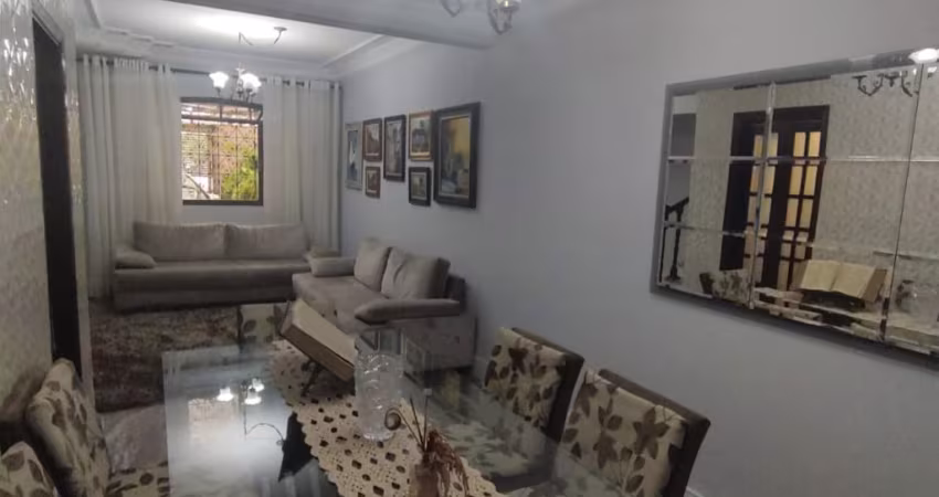 Excelente sobrado de 3 dormitórios com Piscina e churrasqueira  no Boqueirão