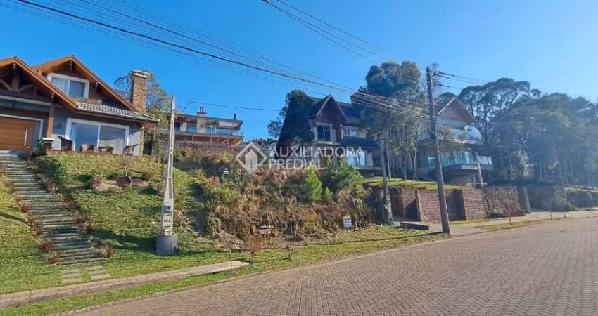 Terreno à venda na Pessegueiro, 404, Carniel, Gramado